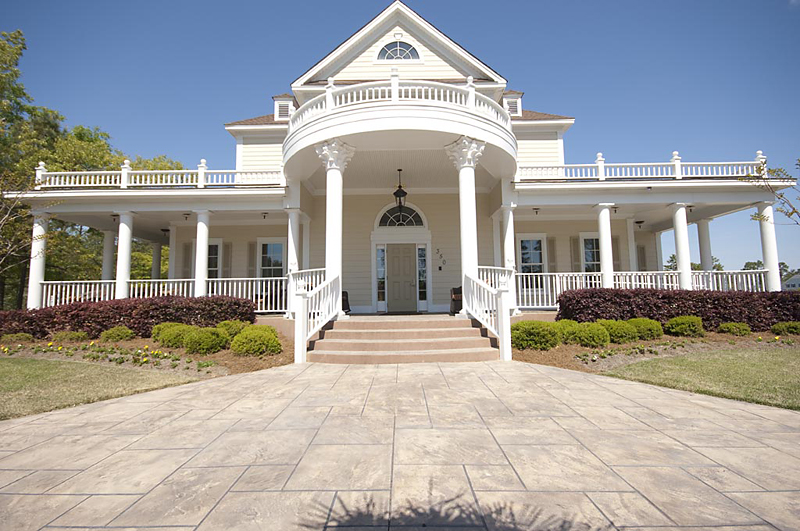 Rivers Edge Amenity Center and Social Club